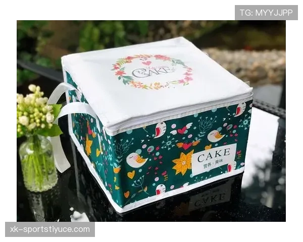 程语轩家的冰箱里只放蛋白粉和冰水，连女朋友送的蛋糕都原封不动退回去